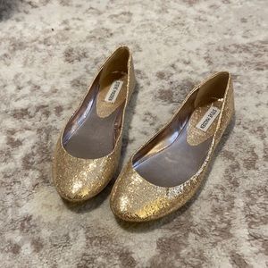 Steve Madden Heaven Gold Sparkle Flats, size 8
